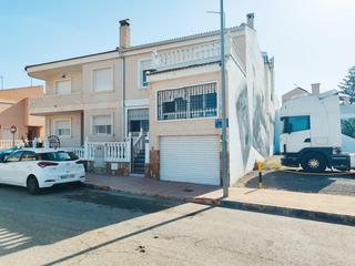 Maison jumelée à Rojales. Fantástica casa semiadosada en el centro de rojales, alicante, c