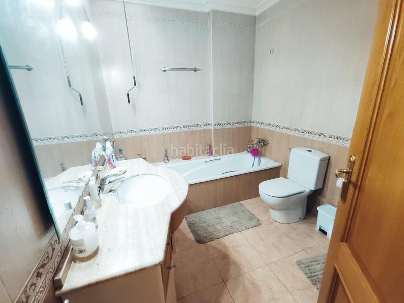 Foto 70371f2b-4cc5-4412-92d0-aea84d358b9c. Maison jumelée avec chauffage parking dans Rojales