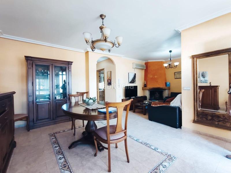 Foto 92a10f3c-5aec-4e68-8b33-78ee4085b454. Maison jumelée avec chauffage parking dans Rojales