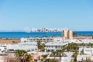 Ático en Entremares. Modernos apartamentos de obra nueva en mar de cristalla mangacos