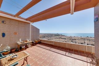 Àtic  Calle cartagena. Fantástico ático con vistas al mar a 300m de las playas de guard