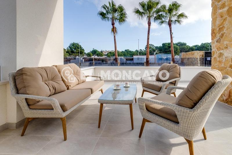 Foto 8cbeedef-b4a4-4e23-99bd-7e8f25445712. Casa amb calefacció aparcament piscina a Rojales