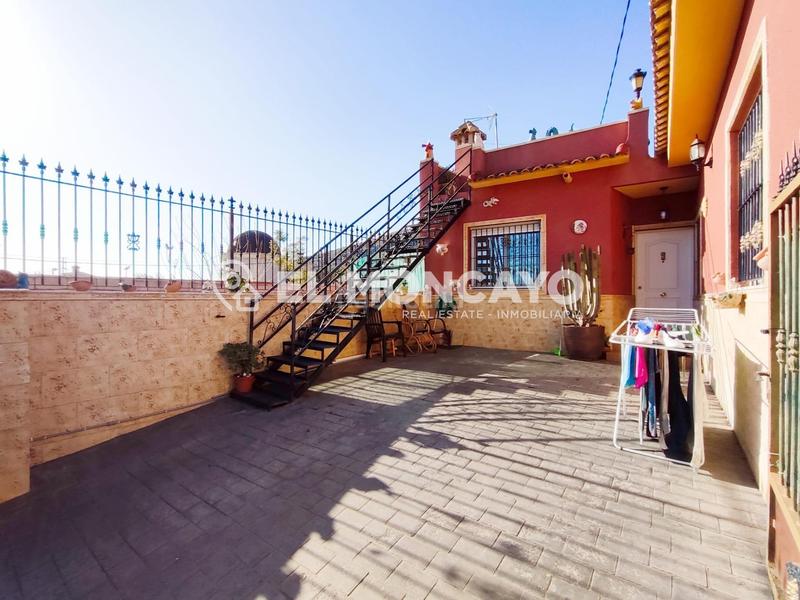 Foto b4e022f0-9e00-462c-825a-5c8de923029e. Chalet avec chauffage parking dans Montepinar - La Aparecida - Raiguero Orihuela