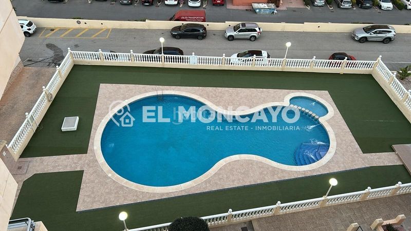 Foto 37cb1d14-b64e-4153-9c22-71241386b138. Àtic amb calefacció aparcament piscina a Torreblanca Torrevieja