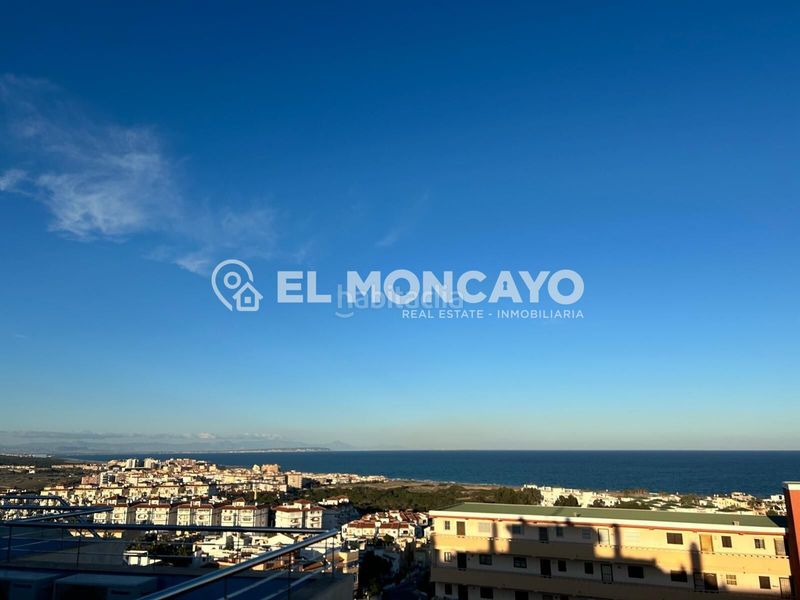 Foto f70c06e5-1c6a-41c1-8ff7-bd8018e3a74b. Àtic amb calefacció aparcament piscina a Torreblanca Torrevieja