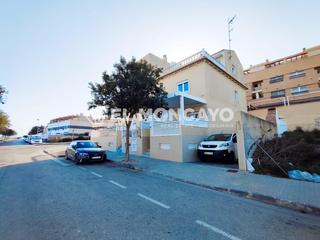 Casa adossada  Calle corts valencianes. Fantstico semiadosado triplex con maravillosas vistas al mar en
