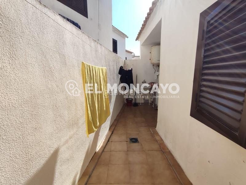 Foto 232da1f7-2dc2-40f8-8747-a83720c9b266. Maison jumelée avec parking dans Guardamar Playa Guardamar del Segura