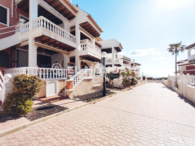 Foto eaa0ddc8-e21b-4877-9d9e-572aafb96b62. Maison jumelée avec parking dans Guardamar Playa Guardamar del Segura