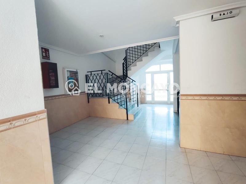 Foto d5163e55-2e87-4ae9-a2ed-3507c53bd534. Piccolo appartamento con riscaldamento piscina in Torrevieja