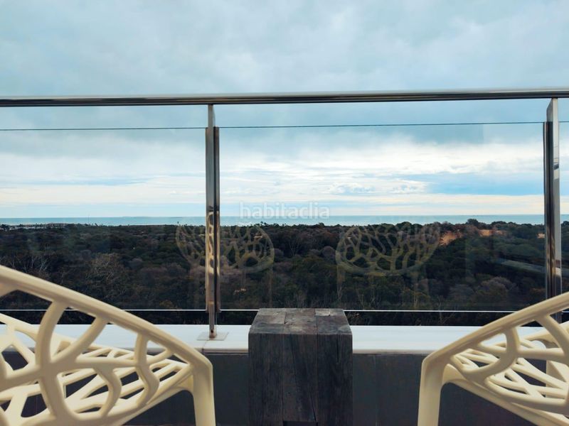Foto f68c5b88-878f-4f9b-8601-8da6bc55960c. Ático fantástico ático con impresionantes vistas al mar y a la emblemática pinada en Guardamar del Segura