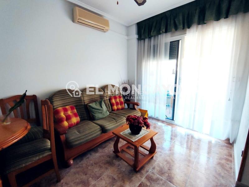 Foto 80e6fac1-bca0-4d45-be3f-e9802857efdb. Apartament amb calefacció aparcament a Las Viñas Guardamar del Segura
