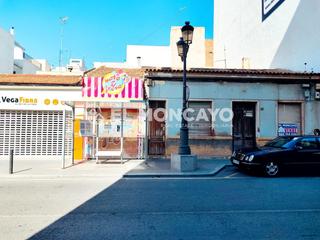 Local Comercial  Avenida pais valenciano. Fantástico local en la avenida principal de guardamar del segura