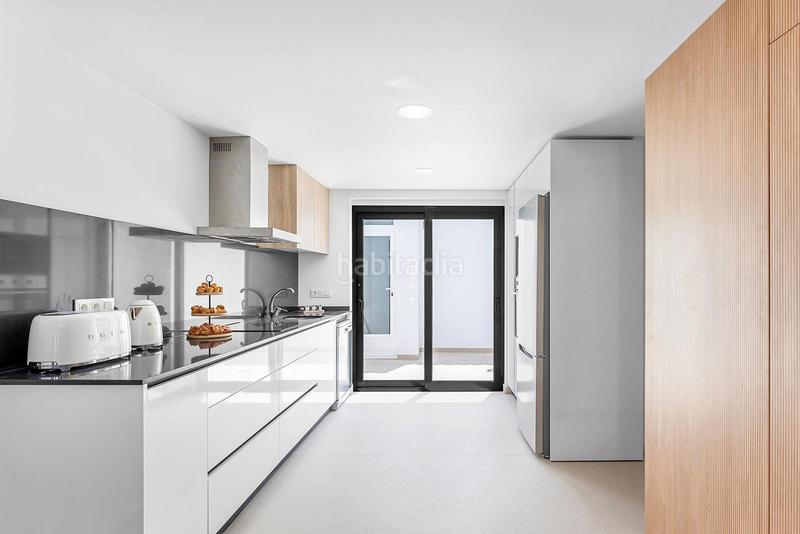 Foto 07e84e7d-4845-44d1-ab2c-3036ac85e5be. Maison jumelée avec parking piscine dans La Murada - Los Vicentes Orihuela