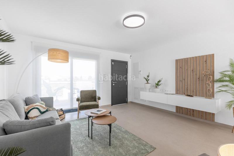 Foto 1e889efb-0b69-4d82-8fc6-a2cd418b45a4. Maison jumelée avec parking piscine dans La Murada - Los Vicentes Orihuela