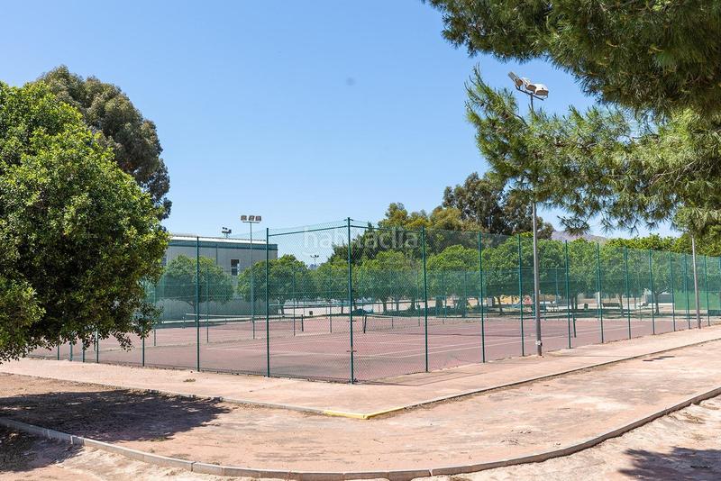 Foto cbd6934c-9c67-4195-8c24-bed2bdcc5d17. Maison jumelée avec parking piscine dans La Murada - Los Vicentes Orihuela