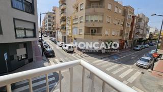 Apartament en Pueblo. Fantstico apartamento en el centro de guardamar del segura, ali
