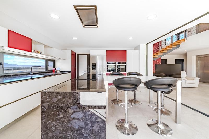 Foto e1b35a5b-2a2e-4d89-9b18-0ddb084d41cc. Chalet exclusivo chalet independiente en La Marina elcheel pinet en Elche / Elx