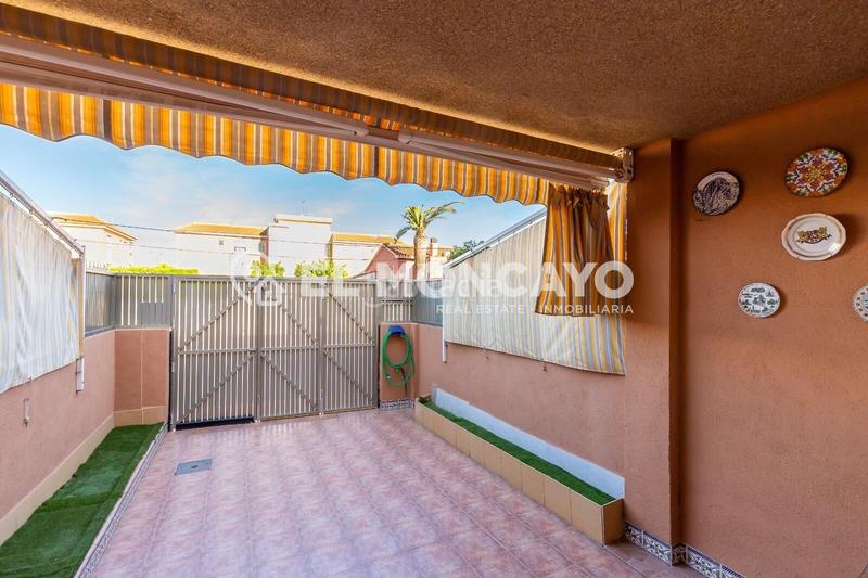 Foto 3de0b27d-0b91-421b-b6dc-7b23664e6f17. Casa a schiera con parcheggio in Santiago de La Ribera San Javier
