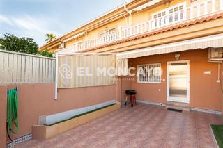 Casa adossada  Avenida patrulla aguila. Fantástico apartamento en la bonita localidad de santiago de la