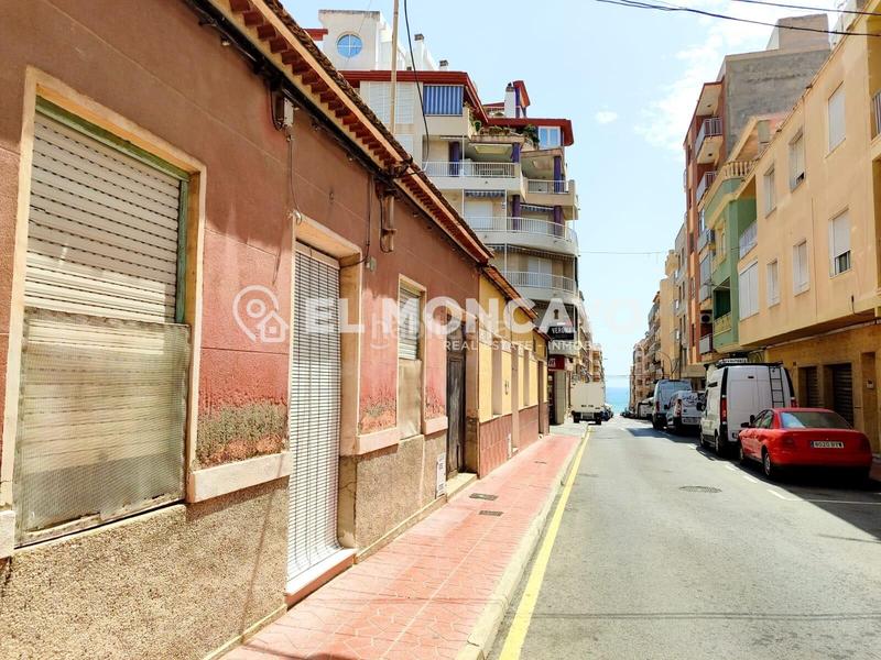Foto b9e46573-b75a-4403-9a23-d79ba3186a12. Terreno residenziale in Pueblo Guardamar del Segura