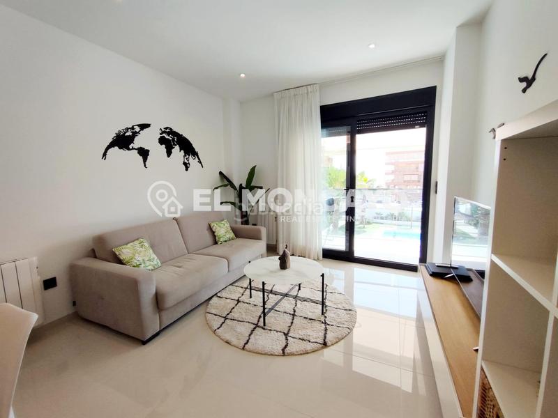 Foto b65381e6-d327-47db-9cc3-bada13419ae0. Piccolo appartamento con riscaldamento piscina in Guardamar del Segura