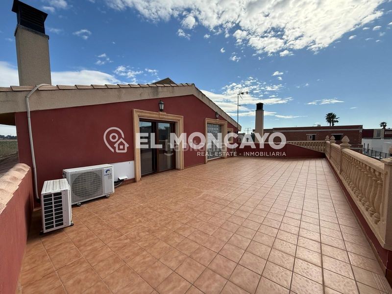 Foto 2363d1f9-795a-4a83-bd1d-d615d7387697. Xalet amb calefacció aparcament piscina a Almoradí