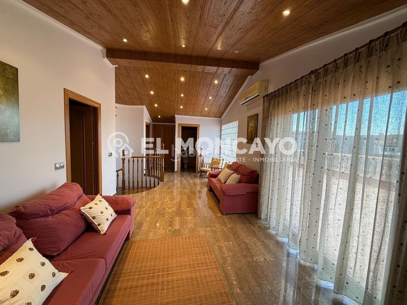 Foto b0c89ecd-3e07-4ba3-8a4f-8a2297118eaa. Xalet amb calefacció aparcament piscina a Almoradí