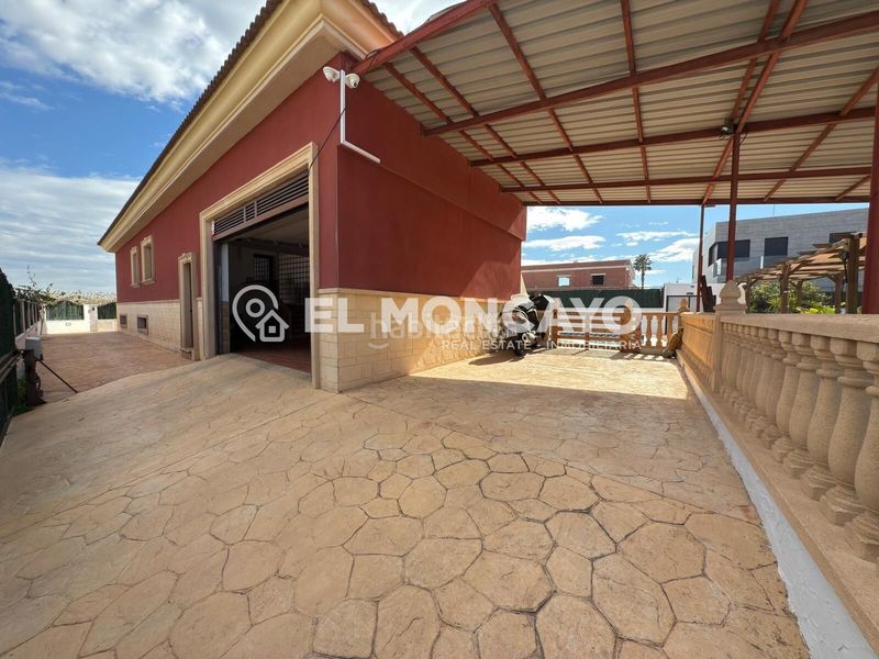 Foto e3e865f4-8dfd-459a-a6cf-86a8409d9f6f. Xalet amb calefacció aparcament piscina a Almoradí