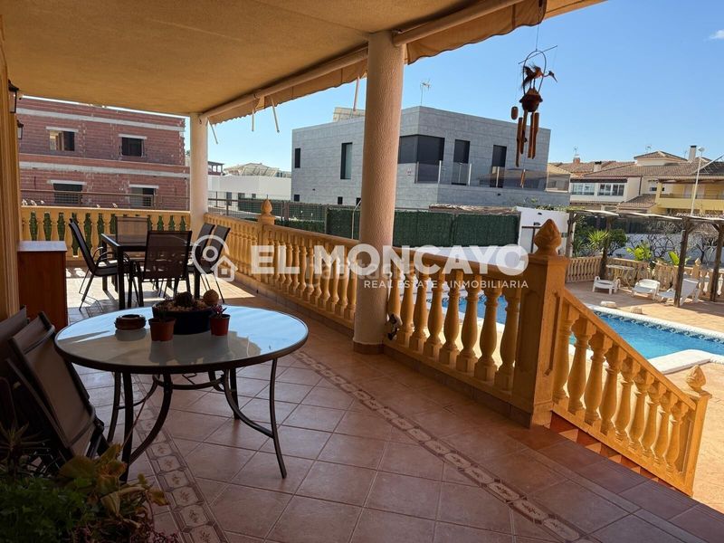 Foto edafbd8e-d6fb-4919-8d0c-466e6c2fab72. Xalet amb calefacció aparcament piscina a Almoradí