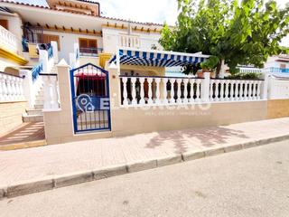 Maison jumelée  Calle calle de la higuera, 5. Fantástico bungalow planta baja con amplia terraza junto a las p
