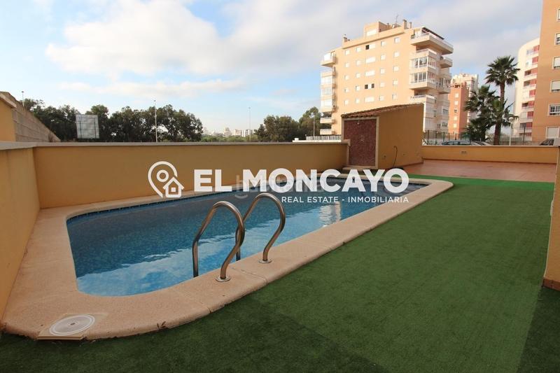 Foto 06ac8a53-7b66-4ccb-b00b-cb1e487dd833. Àtic amb aparcament piscina a Puerto Deportivo Guardamar del Segura