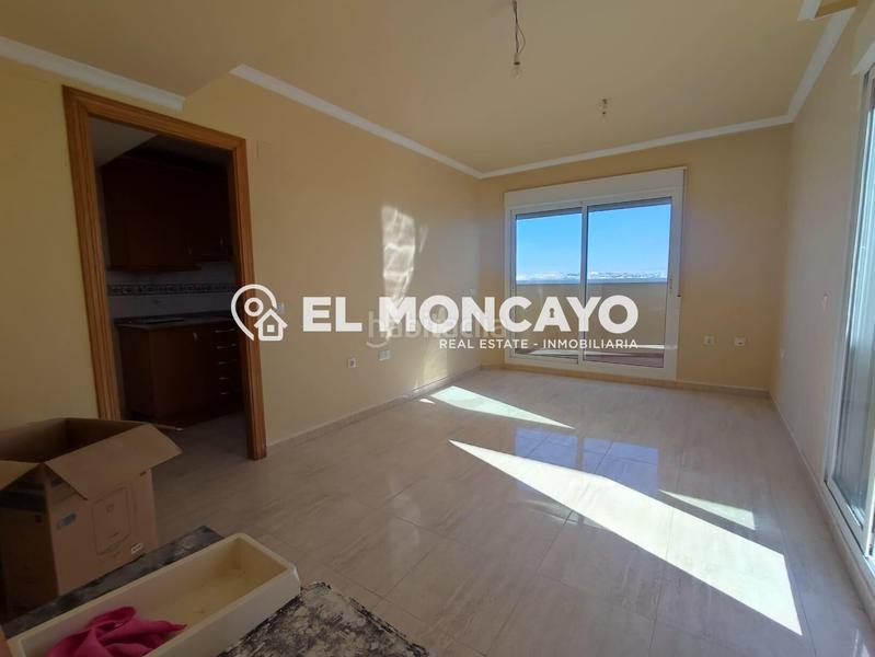 Foto 9ca90044-e1ae-4e9c-bfc0-6e4f764cf01a. Àtic amb aparcament piscina a Puerto Deportivo Guardamar del Segura