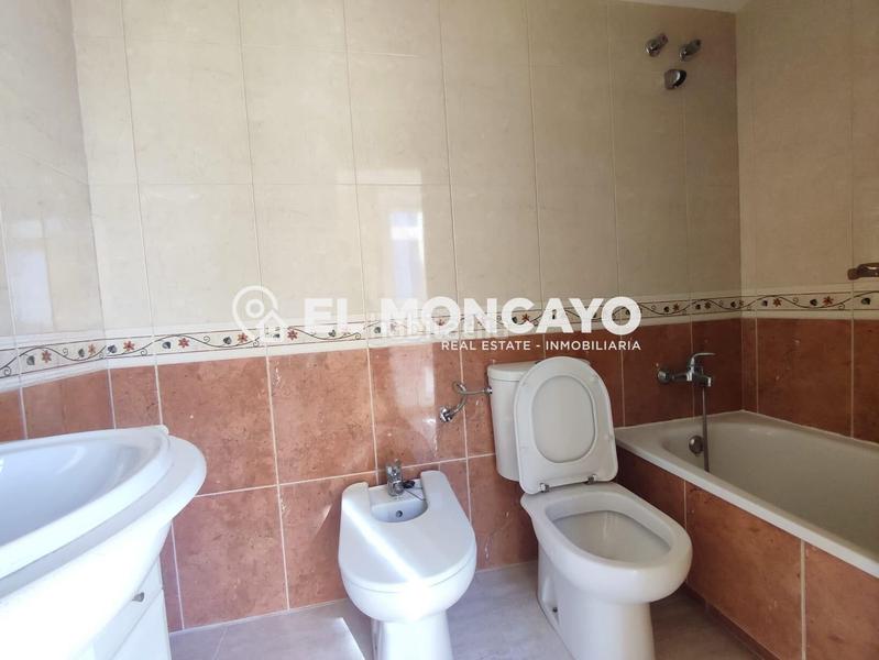 Foto ff721fa0-a998-44b0-b551-10c8debfcfdc. Àtic amb aparcament piscina a Puerto Deportivo Guardamar del Segura