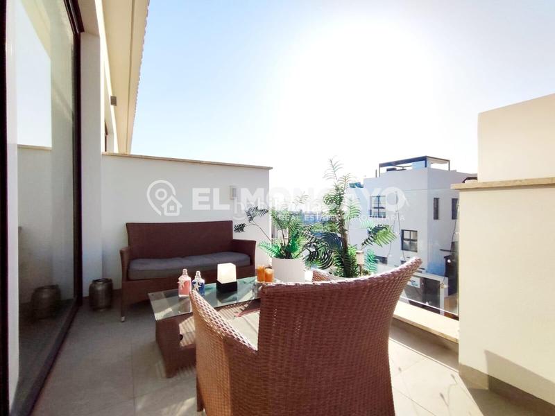 Foto 04585fee-a68d-4570-bcf3-6b5cbe58313a. Maison jumelée avec chauffage parking piscine dans Los Secanos Guardamar del Segura