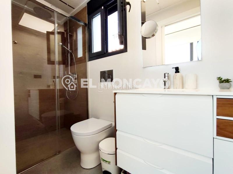 Foto b0788cfe-93cb-4d4a-8a24-69c01c9a6f0a. Maison jumelée avec chauffage parking piscine dans Los Secanos Guardamar del Segura