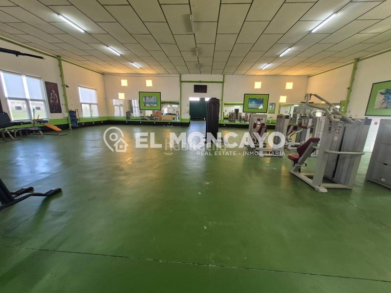 Foto f04ab5cb-9f43-463e-856d-230af5abd7e8. Nau industrial a Daya Nueva