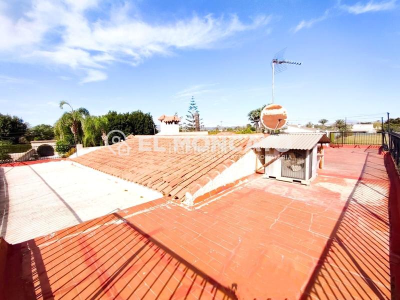 Foto 6e7889ab-379b-42be-9894-a1b891474091. Chalet con riscaldamento parcheggio piscina in La Foia - Daimés - Asprella Elche / Elx