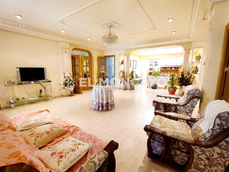 Foto 89f095c4-1be0-4cce-afc4-701c277c4dc5. Chalet con riscaldamento parcheggio piscina in La Foia - Daimés - Asprella Elche / Elx