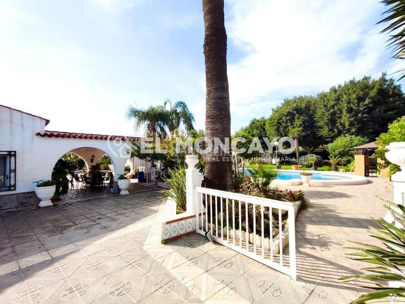 Foto cd0e3fe6-b0b7-4c88-a735-bc3b3d0c89a8. Chalet con riscaldamento parcheggio piscina in La Foia - Daimés - Asprella Elche / Elx