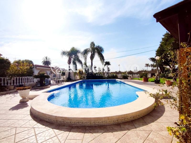 Foto fce065a3-d7cd-41bf-96bb-ca47eddca812. Chalet con riscaldamento parcheggio piscina in La Foia - Daimés - Asprella Elche / Elx