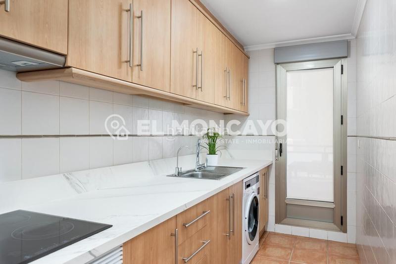 Foto 1e533f8e-b2c0-4386-b69d-decb7032dbd9. Appartement avec chauffage parking dans Guardamar Playa Guardamar del Segura