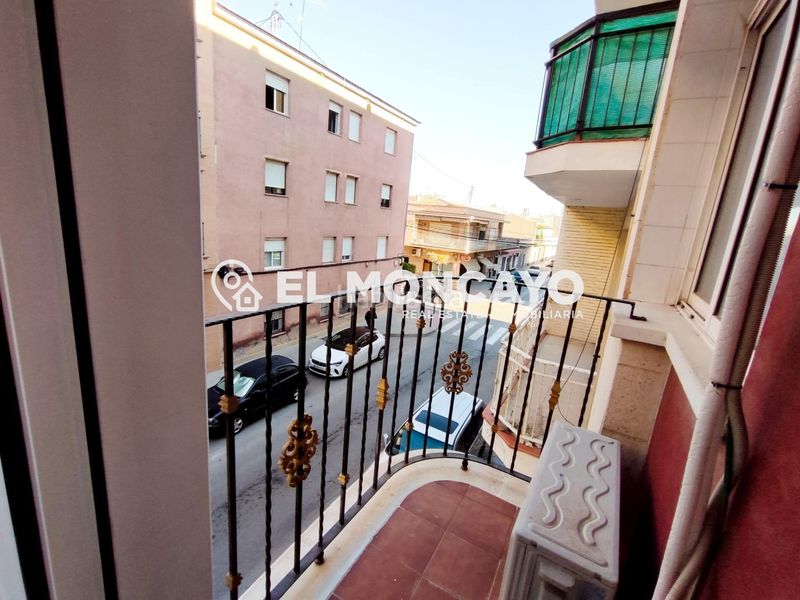 Foto 010d8ca9-ac8a-4b62-9f3e-558873a840e3. Apartament amb calefacció a Almoradí