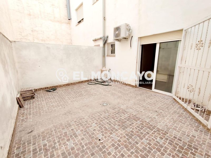 Foto b338ae1e-248a-49b0-9995-a3cd0b7d6ffe. Apartament amb calefacció a Almoradí