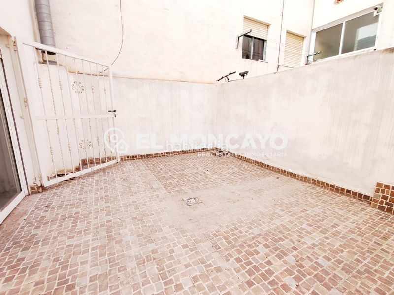 Foto e0330f54-8d44-40e4-ac8d-2b0d765945ec. Apartament amb calefacció a Almoradí