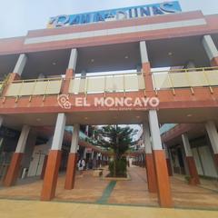 Local commercial à San Fulgencio. Fantástico local comercial ubicado en el centro comercial bahía