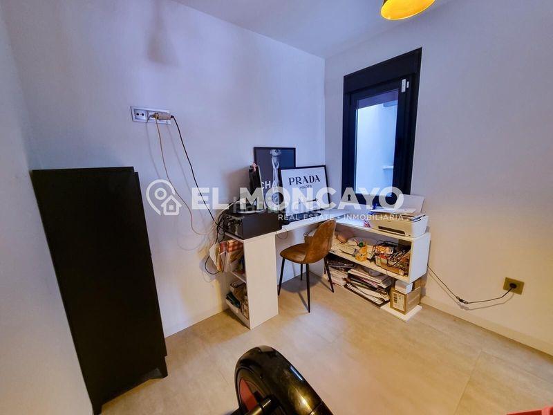 Foto 7b72b396-711d-43b2-96ea-5f846c85bde7. Casa adosada fantástico adosado junto a la playa de milpalmeras, , costa blanca en Pilar de la Horadada