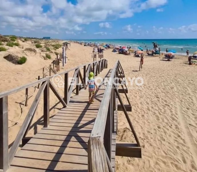 Foto b4f9894b-4c97-48dd-a63e-9528fe66f84b. Casa adosada fantástico adosado junto a la playa de milpalmeras, , costa blanca en Pilar de la Horadada