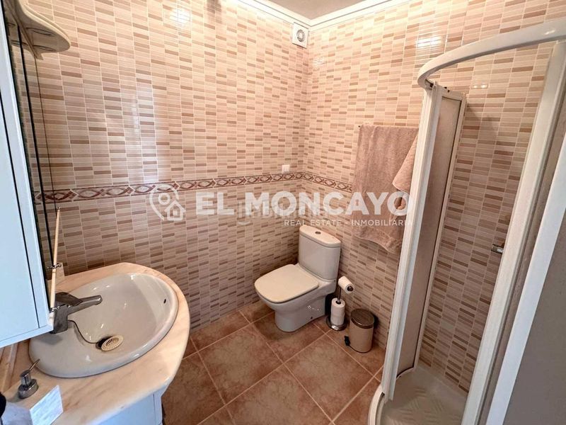 Foto 48ce039a-f060-4f21-abbb-765fba60baf4. Xalet amb calefacció aparcament piscina a Centro de la Ciudad Quesada Rojales
