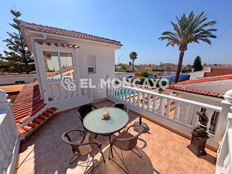 Foto c0fa93e5-f178-426b-9985-e03e71c0fe72. Xalet amb calefacció aparcament piscina a Centro de la Ciudad Quesada Rojales