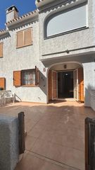 Casa adossada a Playa Flamenca. Fantástico adosado con vistas al mar en orihuela costa, alicante